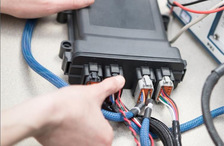 The NI PXI hardware platform can test complex ECUs upwards of 200 pins.